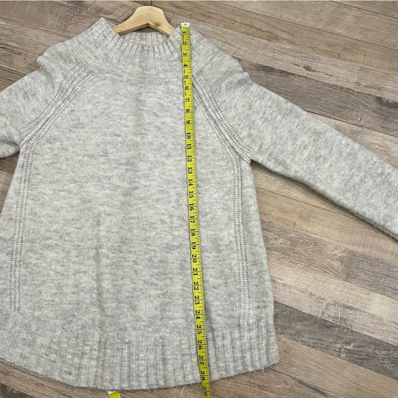 Jones New York | Wool Blend Pull-Over Sweater - Picture 9 of 10